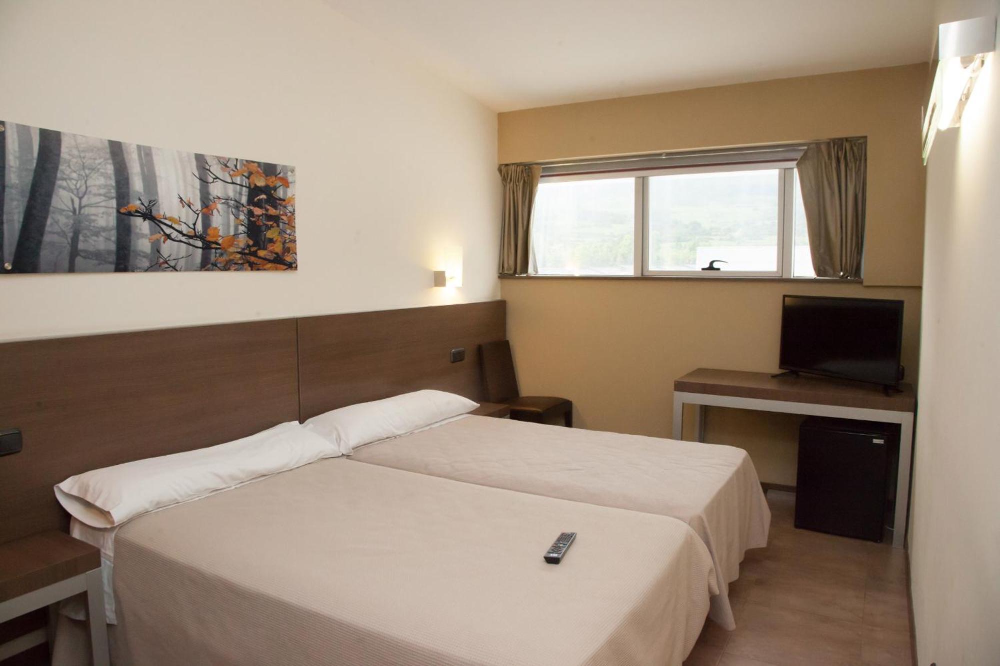 Hotel Izelai Alsasua Εξωτερικό φωτογραφία